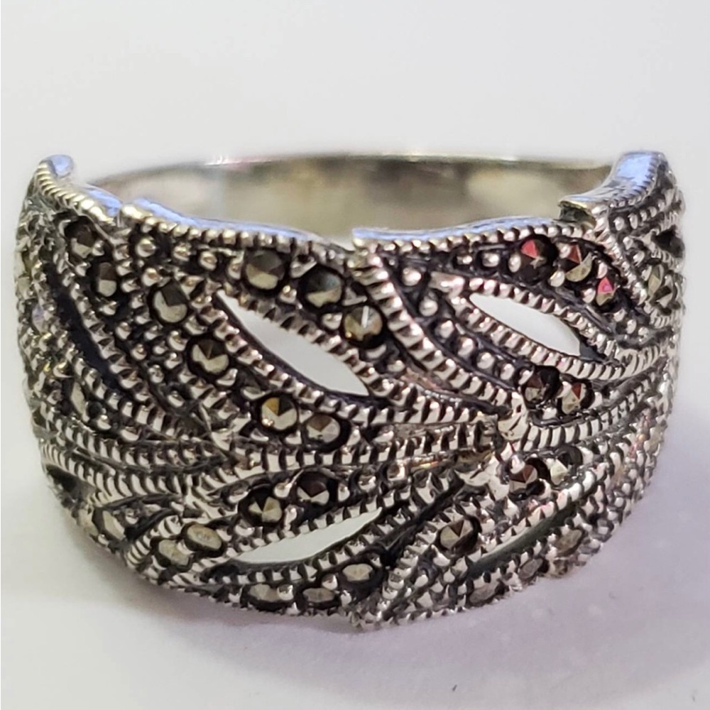 Silver Marcasite Ring - Size 6.5
